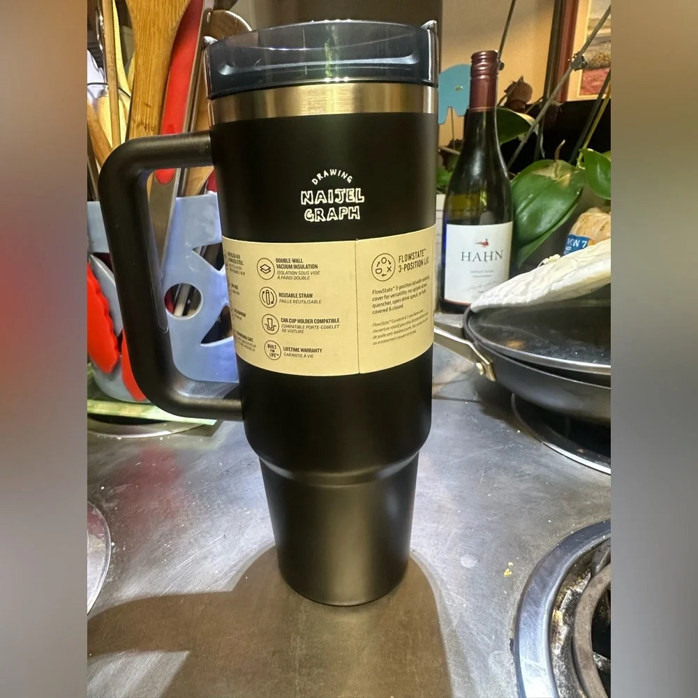 NWOB Stanley Black Naijel Graph Quencher H2.0 Flowstate Tumbler 30oz NEW